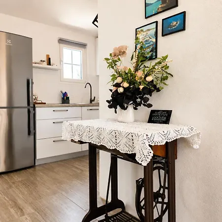 Svilan - Terrace With Sea View And Nature Apartment Zecevo