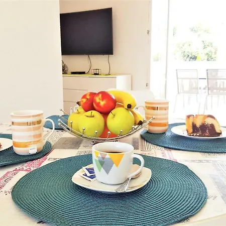 Svilan - Terrace With Sea View And Nature Apartment Zečevo