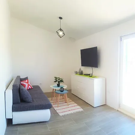 Apartment Svilan - Terrace With Sea View And Nature Zečevo